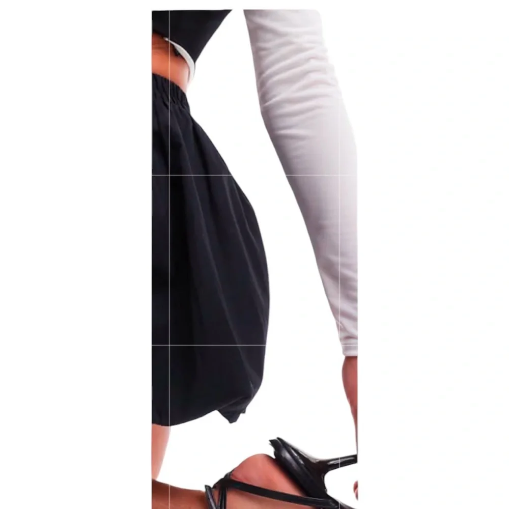 Zara Pull Up Skirt | Black | | Gathered Cinched Waist Band | Size XS - Picture 4 of 12